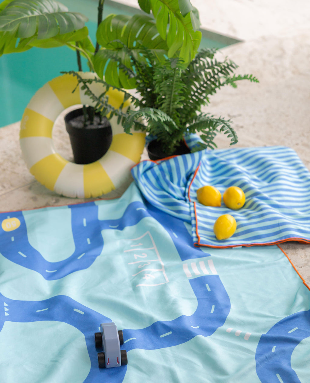 Spelhanddoek Large - Circuit Blauw
