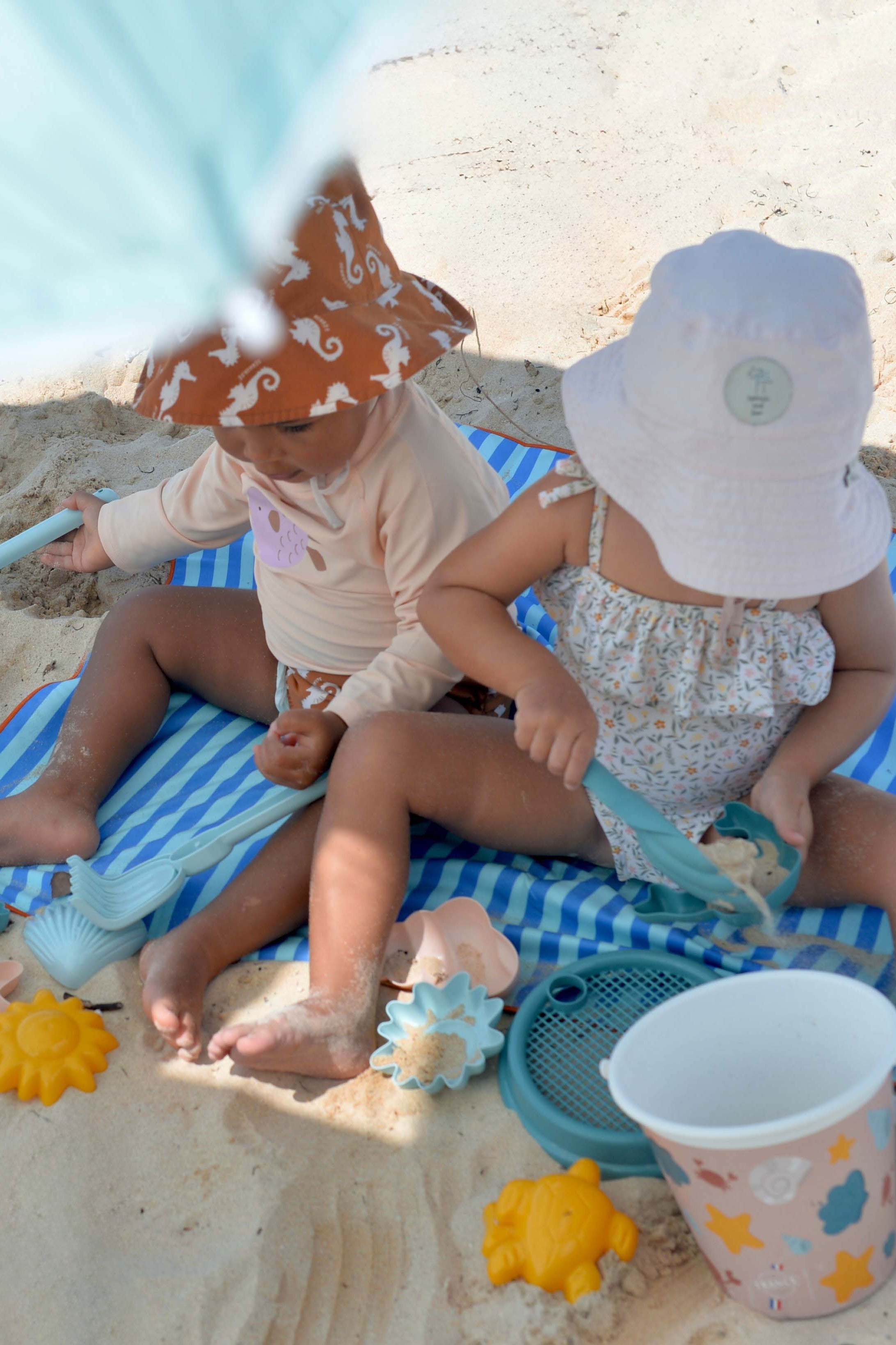 Play Towel XL - Road Blue