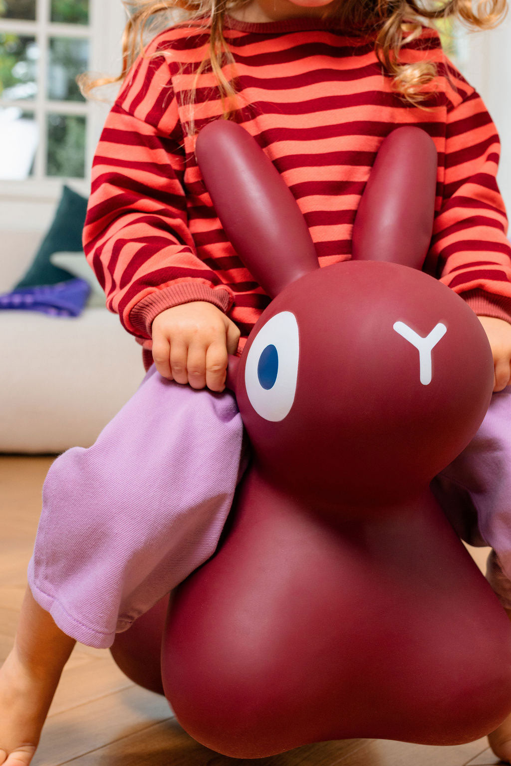 Hoppi - Bunny Burgundy