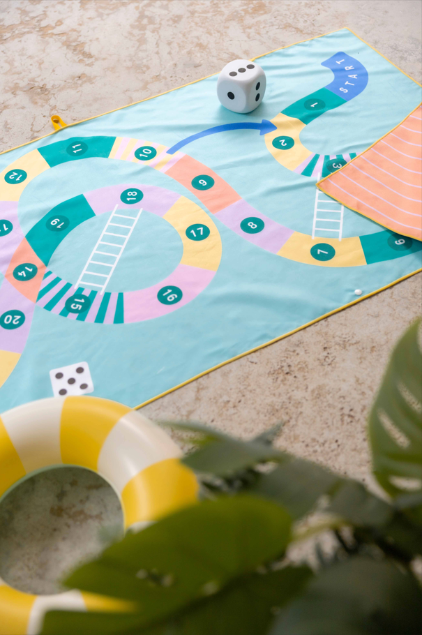 Play Towel L - Snakes and Ladders